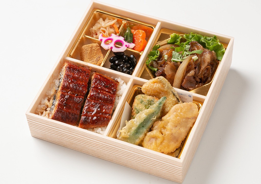 厳選焼肉カルビと鰻重の豪華天ぷら御膳