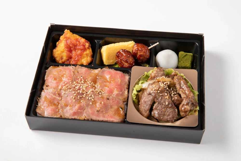 特選厚切りカルビとローストビーフ重の贅沢御膳