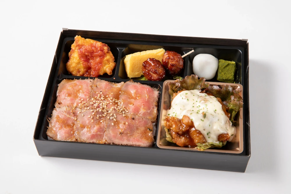 特製チキン南蛮とローストビーフ重の贅沢御膳