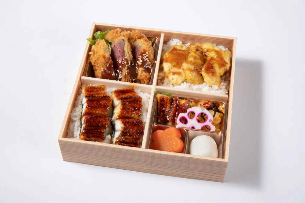 牛フィレ味噌カツと鶏天重・ 鰻重の贅沢御膳