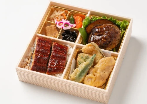 自家製和風ハンバーグと鰻重の豪華天ぷら御膳
