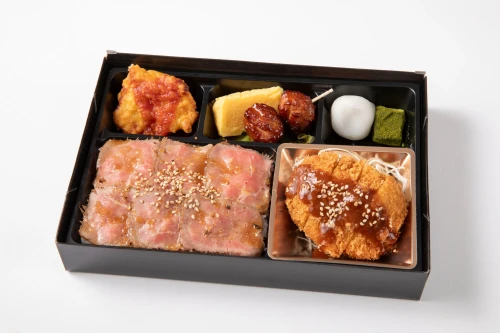 手仕込みロースカツとローストビーフ重の贅沢御膳