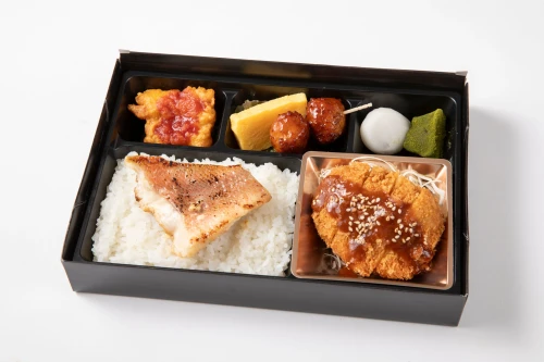 手仕込みロースカツと季節の魚の西京焼きご飯の贅沢御膳