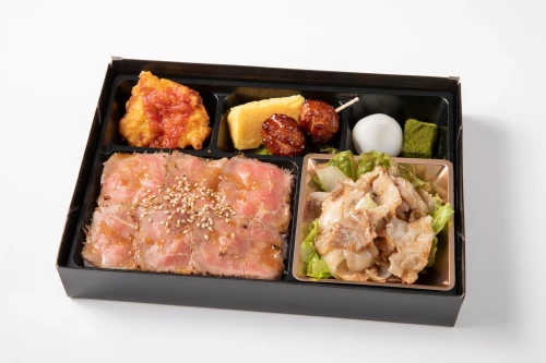 特製ダレのネギ塩カルビとローストビーフ重の贅沢御膳