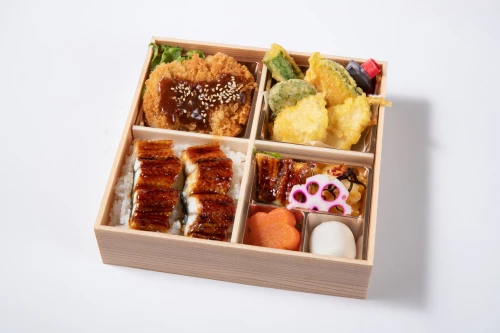 味噌カツと季節の天麩羅の鰻重御膳