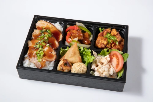 黒酢酢豚と油淋鶏の焼豚重弁当