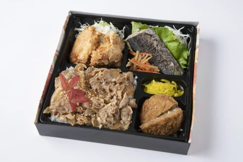 鶏の唐揚げ・季節の魚の西京焼き・メンチカツの焼肉カルビ重