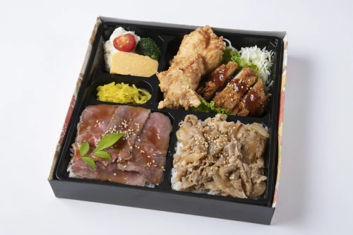 ローストビーフ重と焼肉カルビ重のDXフライ