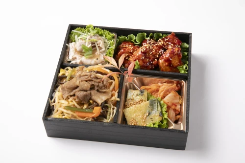自家製ダレのヤンニョムチキン&特製ビビンバ重御膳
