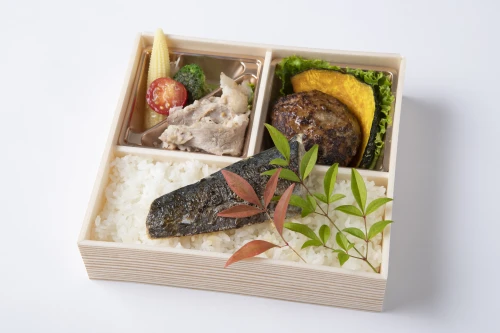 自家製ハンバーグ＆季節の魚の西京焼き御膳