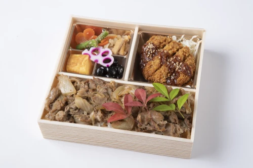 自家製ダレの味噌カツ御膳【すき焼き重】