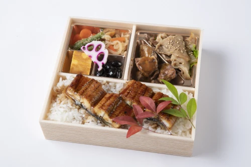 サイコロステーキと焼肉カルビ御膳【鰻重】