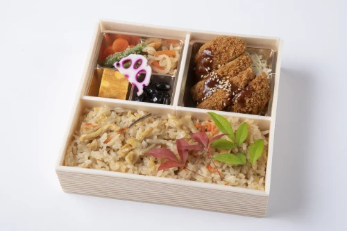 特上牛フィレカツと炊き込み御膳