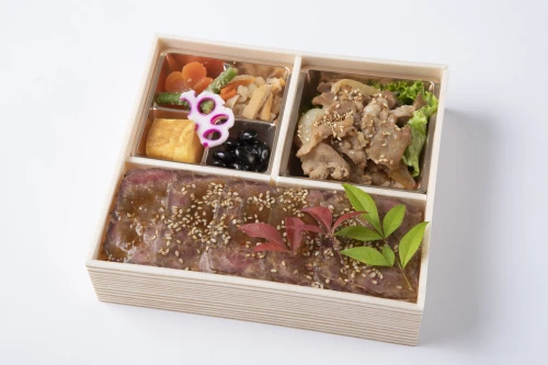 厳選焼肉カルビ御膳【ローストビーフ重】